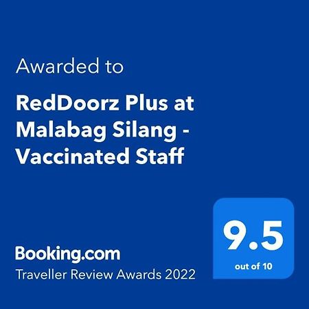 Reddoorz Plus At Malabag Silang - Vaccinated Staff Bagian luar foto