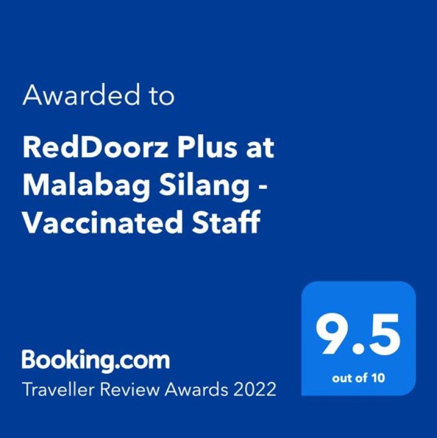 Reddoorz Plus At Malabag Silang - Vaccinated Staff Bagian luar foto